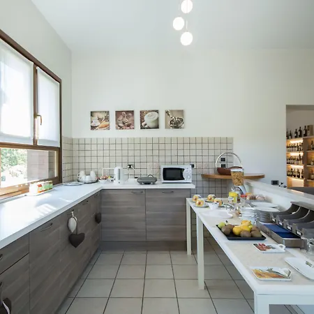 فندق مبيت وإفطار Casa Ceruti 3*